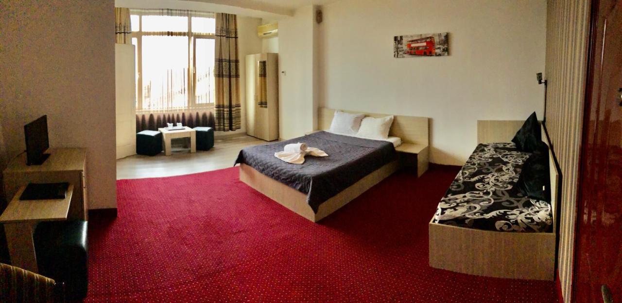 Hotel Mon Caprice Bukareszt Zewnętrze zdjęcie