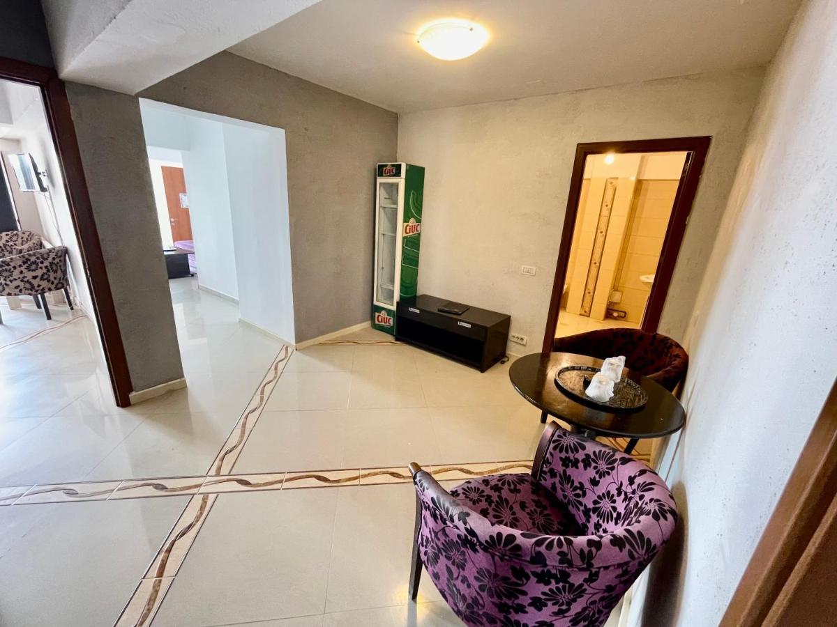 Hotel Mon Caprice Bukareszt Zewnętrze zdjęcie