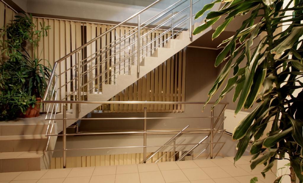 Hotel Mon Caprice Bukareszt Zewnętrze zdjęcie