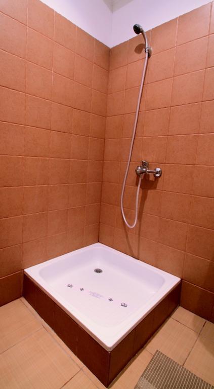 Hotel Mon Caprice Bukareszt Zewnętrze zdjęcie